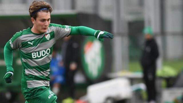 Bursaspor'da golcü futbolcu Ali Akman kadro dışı kaldı