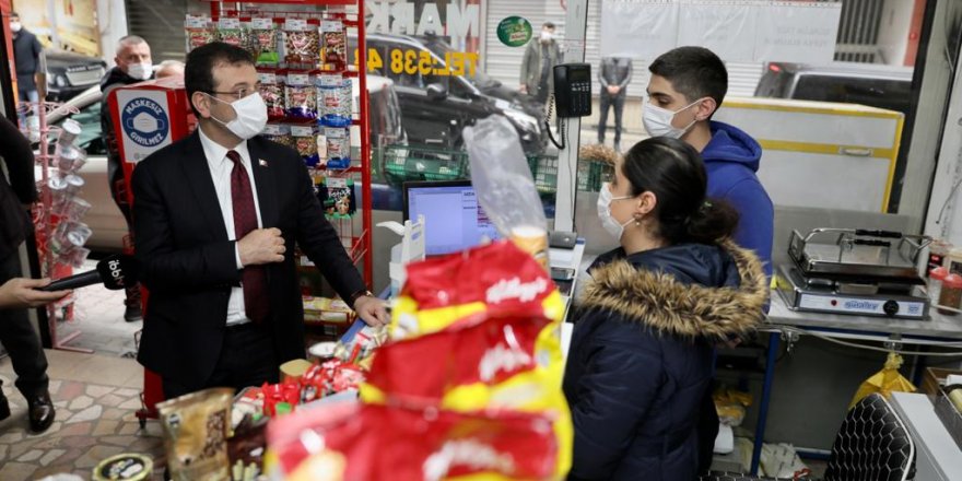 İmamoğlu, mahalle bakkallarını ziyaret etti, bir dokundu bin ah işitti.