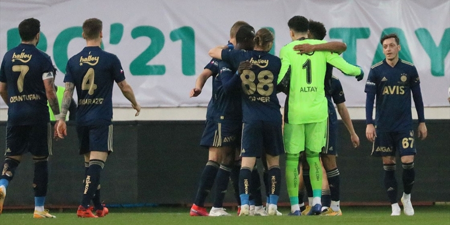 Fenerbahçe Derbi Öncesi İç Sahada Performansını Arttırdı