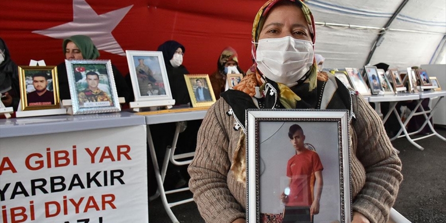 Diyarbakır Anneleri Bir Ailenin Daha Evladına Kavuşacak Olmasının Sevincini Yaşıyor