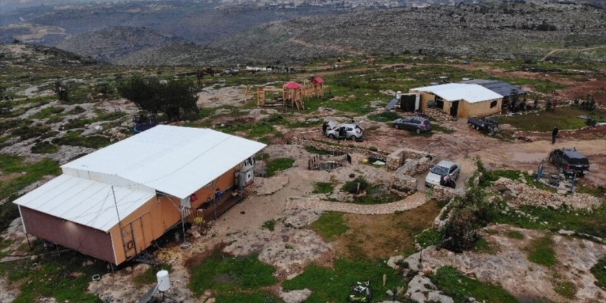 Batı Şeria'da Bir Filistinli, Yahudi Yerleşimci Saldırgan Tarafından Şehit Edildi