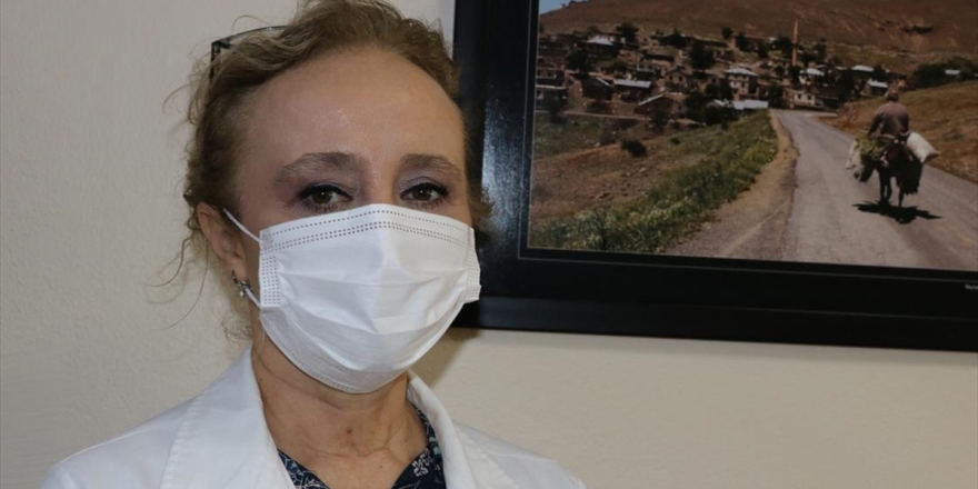 Prof. Dr. Taşova: Mesafe Ve Hijyen Kurallarının İhmal Edilmesi Üçüncü Dalganın Oluşmasına Neden Olabilir