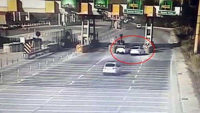 Cinayet gibi kaza! Sıkıştırdığı araçta iki kişi öldü, sorumsuz sürücü umursamayıp kaçtı