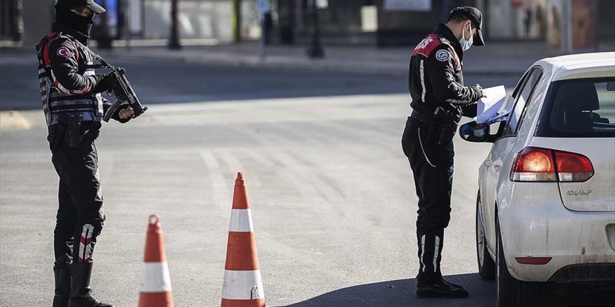 Sokağa Çıkma Kısıtlamalarına Uymayan 32 Bin 181 Kişi Hakkında İşlem Yapıldı