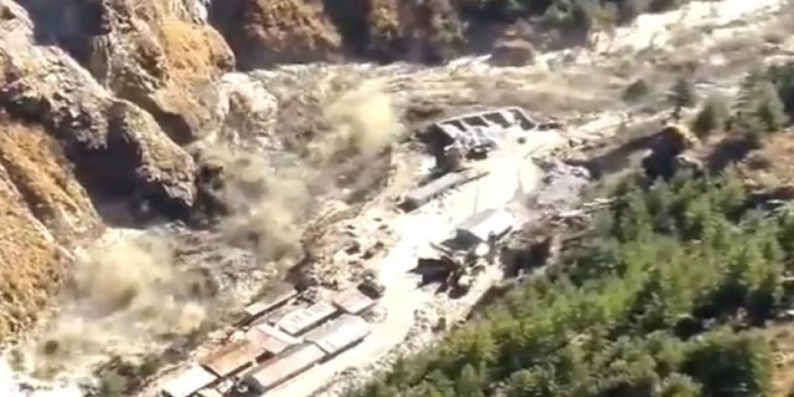 Hindistan'daki Buzul Felaketinde Can Kaybı Artıyor