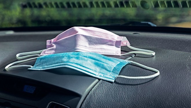 Çift maske Covid-19'a karşı daha fazla koruma sağlıyor