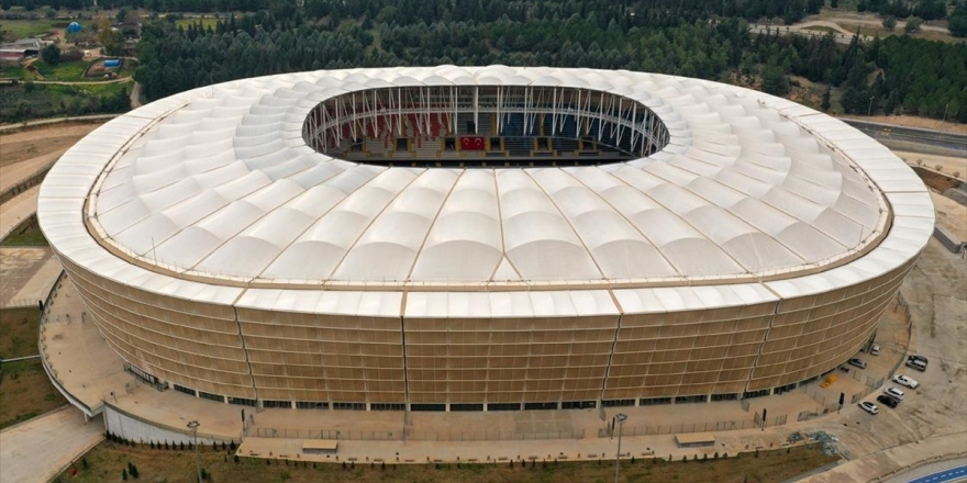 Yapımı Tamamlanan Yeni Adana Stadı Kapılarını Açıyor