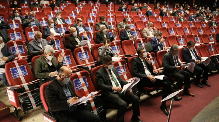 Aydın'da Cumhur İttifakı’ndan kadın-erkek eşitliği heykeline ret