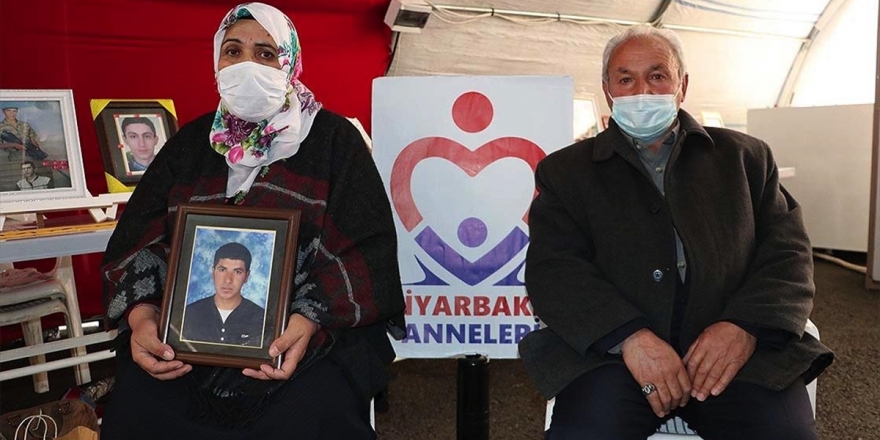 Diyarbakır Annelerinin Evlat Nöbetine Katılan Eregli: Hdp Oğlumuzu Kaçırdı