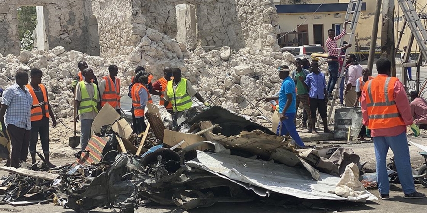 Somali'de Parlamento Binasının Girişinde Şiddetli Patlama
