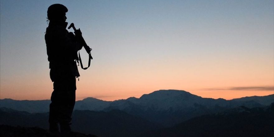 Terör Örgütünden Kaçan 2 Terörist İkna Yoluyla Teslim Oldu