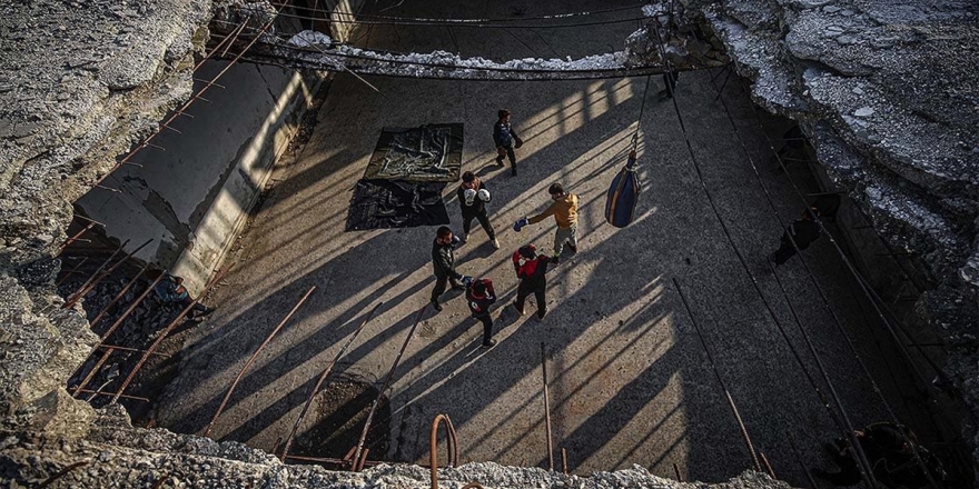 Halep'deki 'Yarı Açık Boks Ringi'nde Savaşın Yıkamadığı Hayaller: Dünya Şampiyonu Olmak