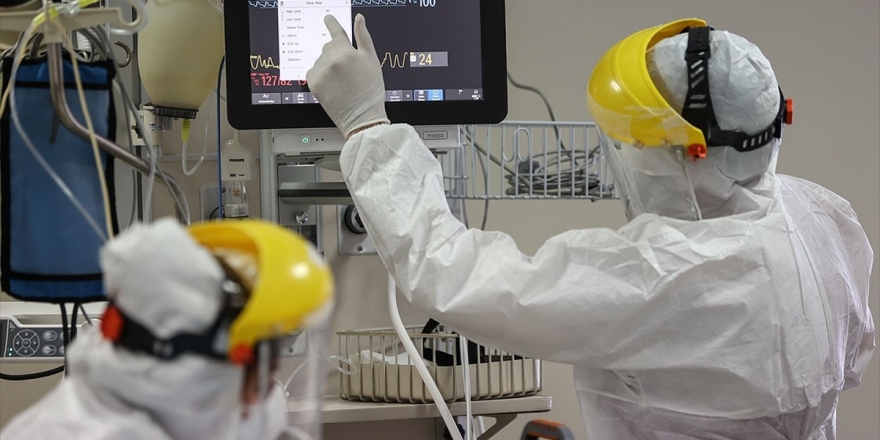 Türkiye'de Son 24 Saatte 6 Bin 287 Kişinin Testi Pozitif Çıktı, 94 Kişi Hayatını Kaybetti