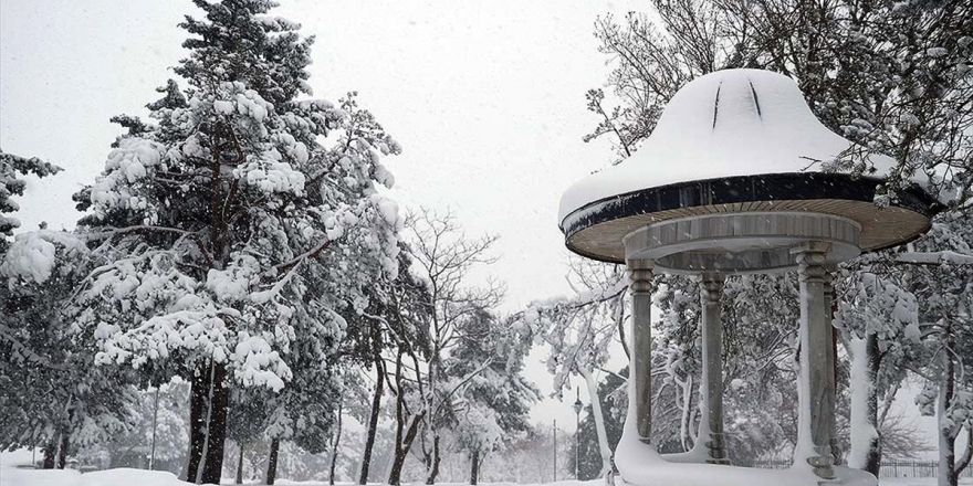 Meteoroloji'den 33 kente sarı kodlu uyarı: Yoğun kar, sağanak, çığ tehlikesi