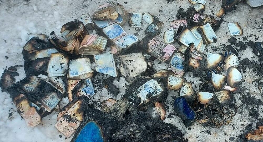 Prefabrikte yangın çıktı: 500 bin lira ve binlerce liralık altın kullanılamaz hale geldi