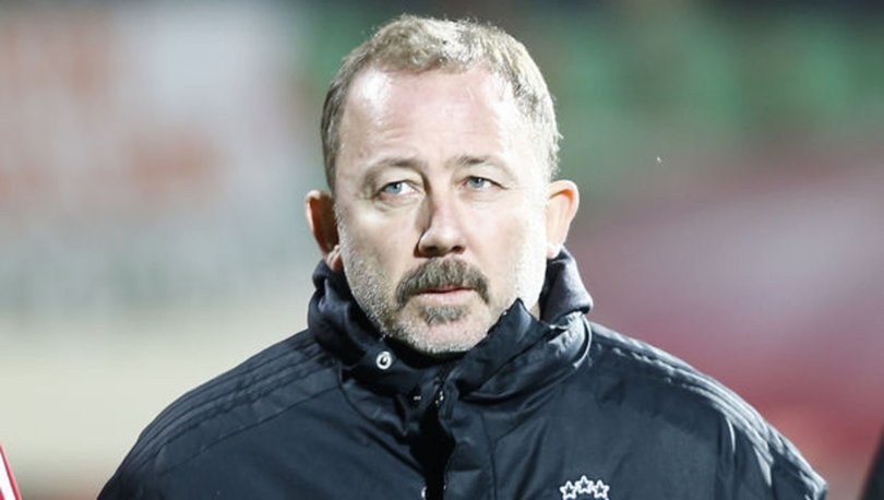 Sergen Yalçın eleştirilere isyan etti: Çay, kahve içsinler biz de susalım mı!