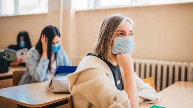 Sağlık Bakanı Koca, YÖK'e üniversitelerle ilgili görüş sundu: Uygulamalı eğitimler yüz yüze yapılmalı