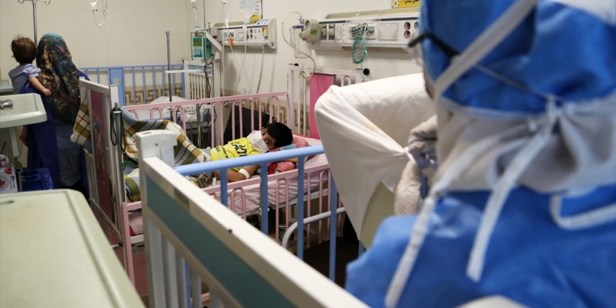 Tahran'da Çocuklarda Kovid-19 Vakasında Artış Gözleniyor