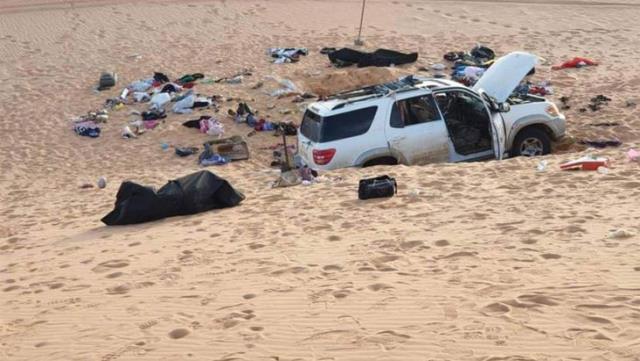 Çölün ortasında inanılmaz olay! Bir arabanın yanında 8 cansız beden bulundu