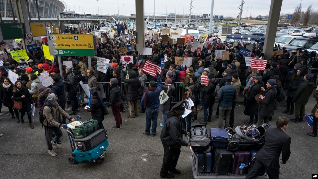 Biden'ın Mülteci Kotasını Arttırma Vaadi Karşılık Bulacak mı?
