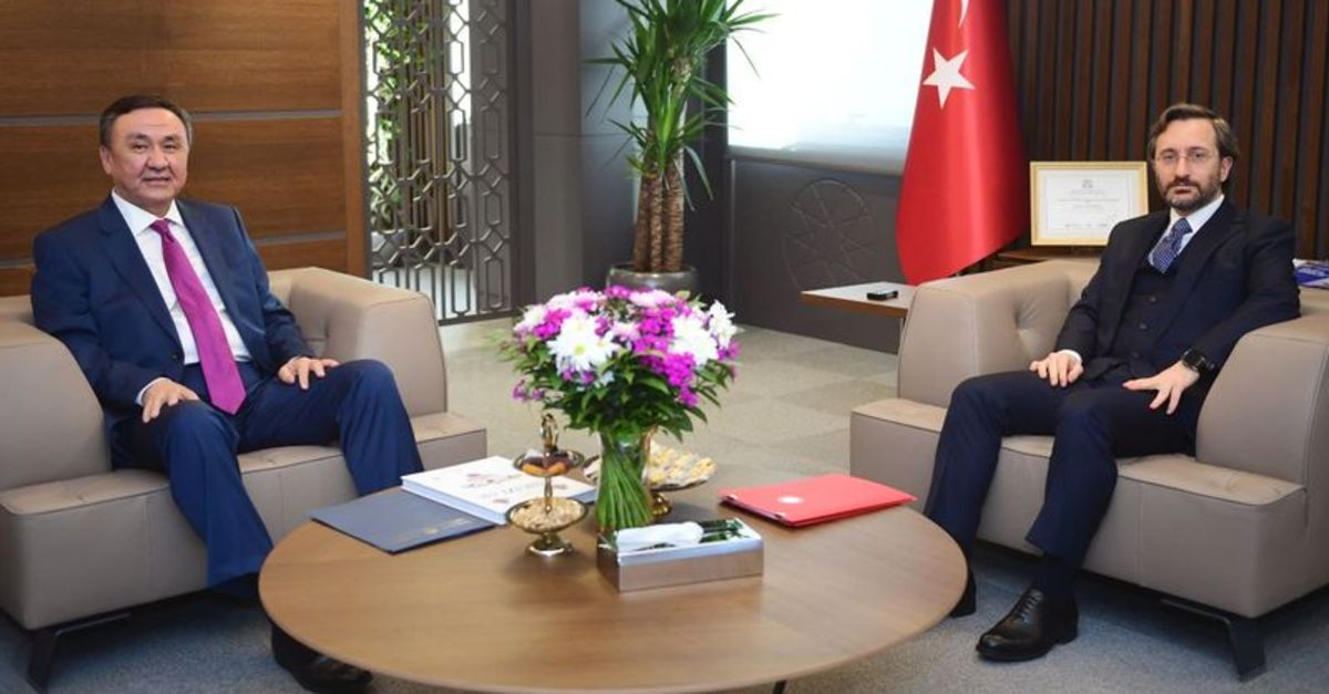 İletişim Başkanı Altun, Çin Halk Cumhuriyeti Ankara Büyükelçisi Shaobin ile görüştü