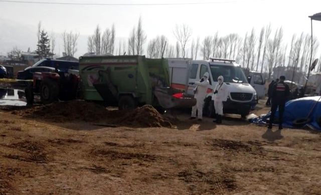 Yem karma makinesine düşen 17 yaşındaki genç, feci şekilde can verdi