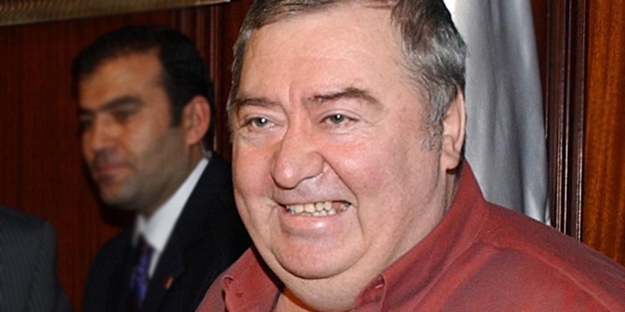 Komiser Enright'ın Sesi, Oyuncu Osman Gidişoğlu