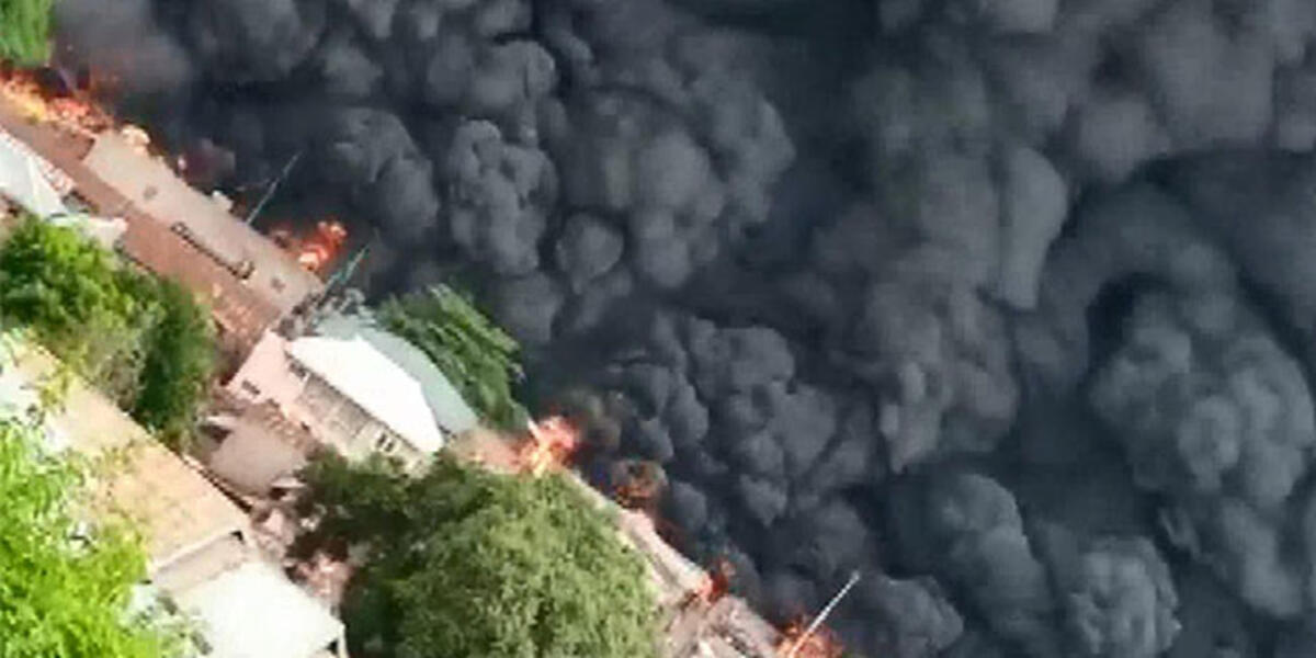 Nijerya'da 3 farklı bölgede meydana gelen şiddetli patlamalarda 15 kişi yaralandı