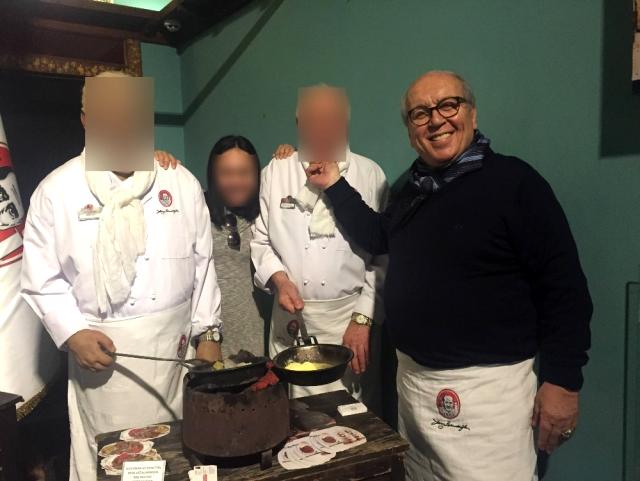 Patron yaşananları gözyaşlarıyla anlattı: 12 çalışan kebapçıyı 6 milyondan fazla zarara uğrattı