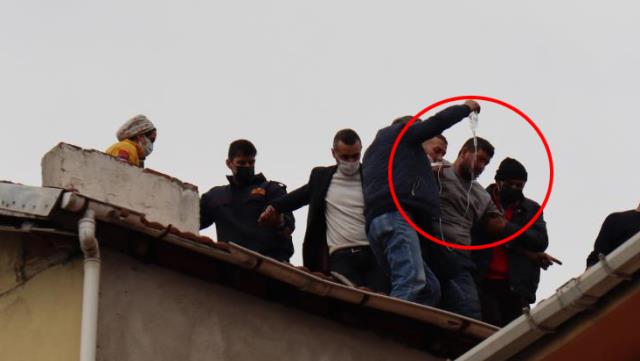 Komşuları yüzünden sinir krizi geçirdi.