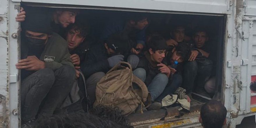 TIR’ın gizli bölmesinde 114 kişi: Trafik kazası insan kaçakçılığını ortaya çıkardı