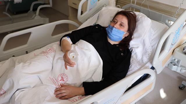 Nefes darlığı için hastaneye gitti, ciğerinden Arnavut biberi çıktı