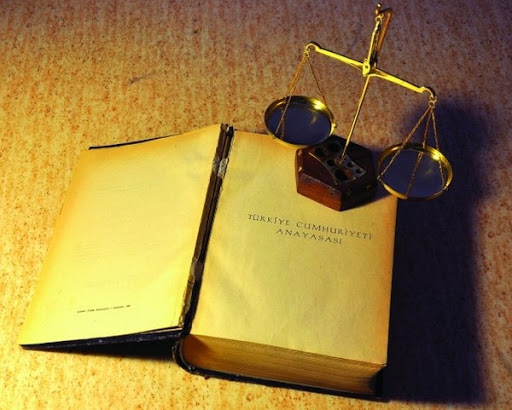 CHP’li vekil: Hedef Anayasa’nın ilk dört maddesi, laikliği çıkarmaya çalışıyorlar