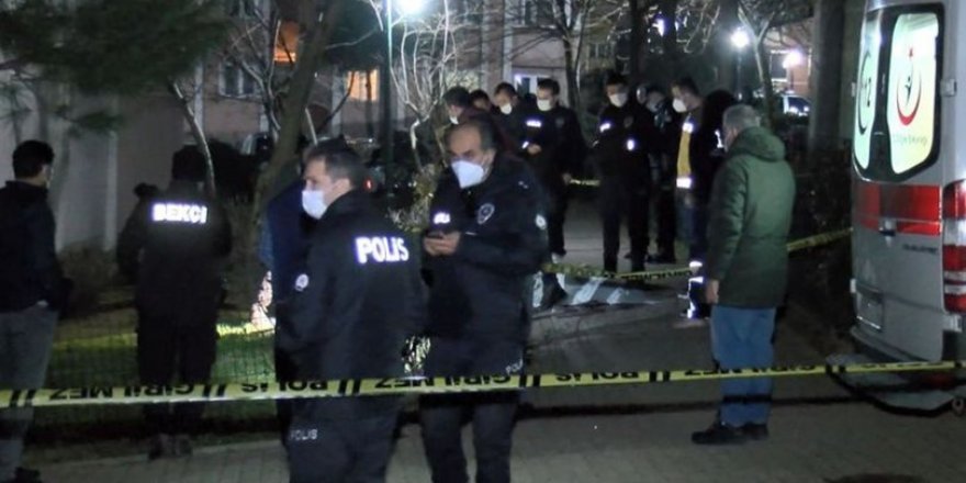 Başakşehir'de bir kadın evinin önünde öldürüldü