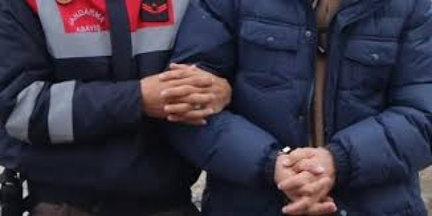 Kendisini jandarma komutanı olarak tanıtarak 9 bin lira dolandırıcılık yapan zanlı yakalandı