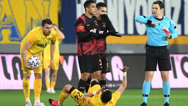 PFDK, Ankaragücü maçında kırmızı kart gören G.Saraylı Mohamed'e 1 maç ceza verdi