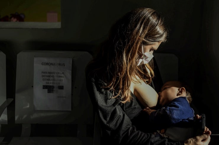 Araştırma: Covid-19 aşısıyla sağlanan antikorlar anne sütüne geçiyor