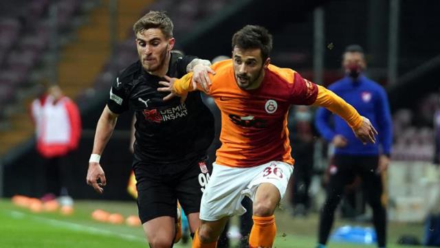 Galatasaray zirve yolunda yara aldı!