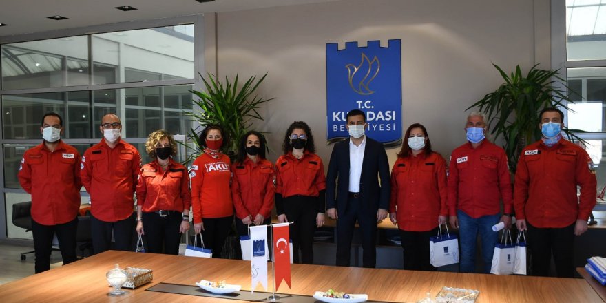 Ömer Günel Depremin Kahramanlarıyla Buluştu