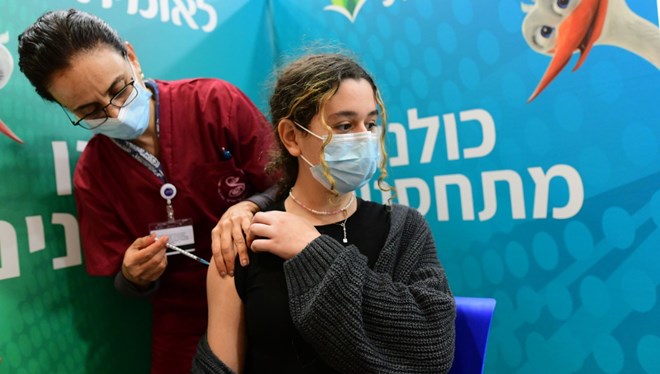 İsrail 600 çocuğu corona virüse karşı aşıladı