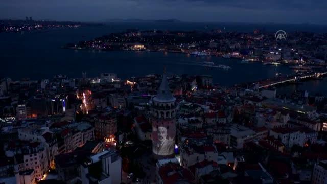 İstiklal Marşı'nın kabulünün 100'ncü yıl dönümü dolayısıyla gösterisi düzenlendi