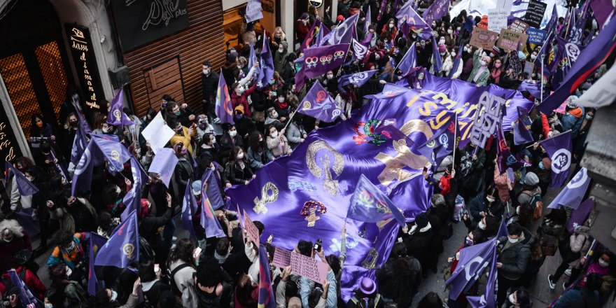 8 Mart yürüyüşünde gözaltına alınan kadınlar serbest