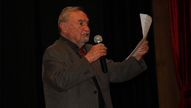 Türk sinemasına iz bırakan usta yönetmen Ertem Göreç yaşamını yitirdi