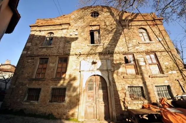 Satışa çıkarılan 600 yıllık kilise 6 yıldır alıcı bulamıyor