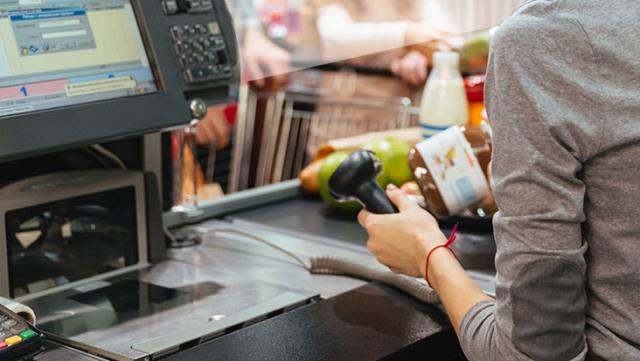 Müşteriye söylediği tek kelime yüzünden , tazminatsız işten kovuldu