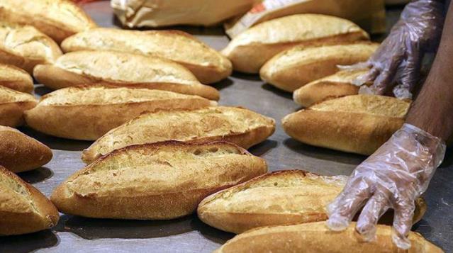 O ilçede pazar günleri ekmek satışı yasaklandı