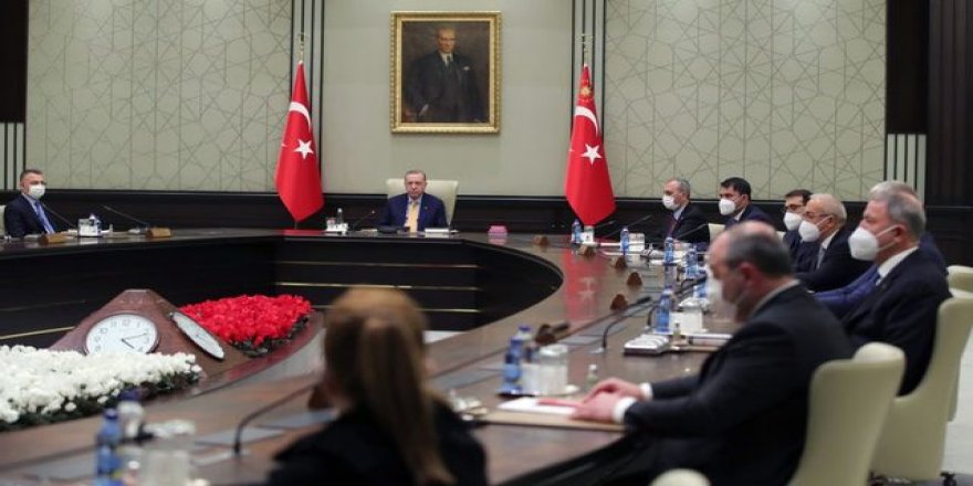 Kulis: AK Parti Genel Merkezi'nden kabineye transferler olabilir, bazı bakanlıkların ayrılması planlanıyor