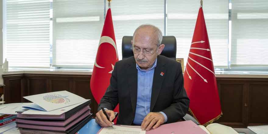 Kılıçdaroğlu: Önünde Saygıyla Eğiliyoruz