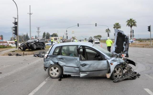 Ünlü iş insanın karıştığı kazada 1 kişi öldü, 5 kişi yaralandı