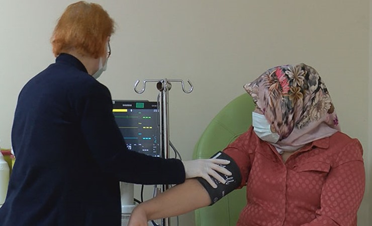 Profesör uyardı: Covid sonrası diyabet, çölyak, tiroid gibi hastalıklar artabilir